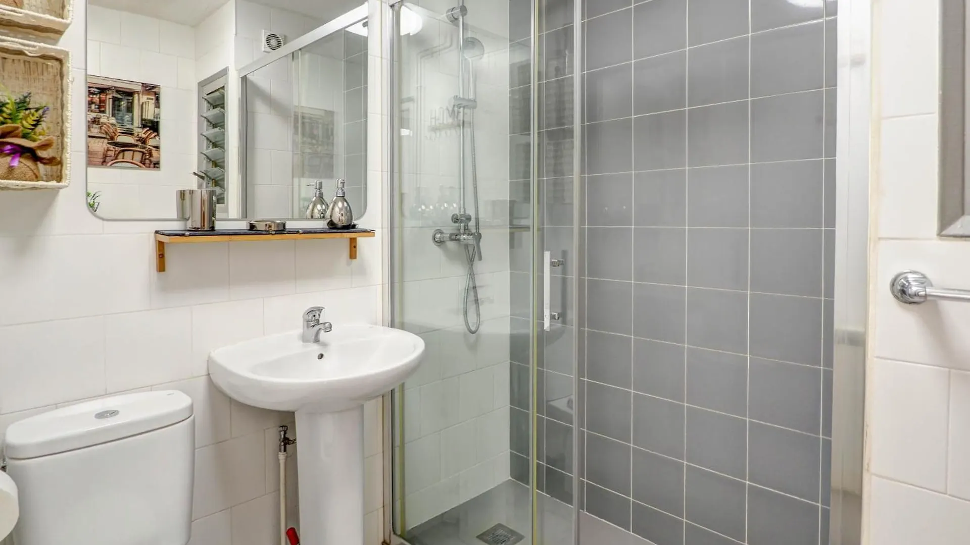 Espalter White By Hello Homes Sitges Apartment