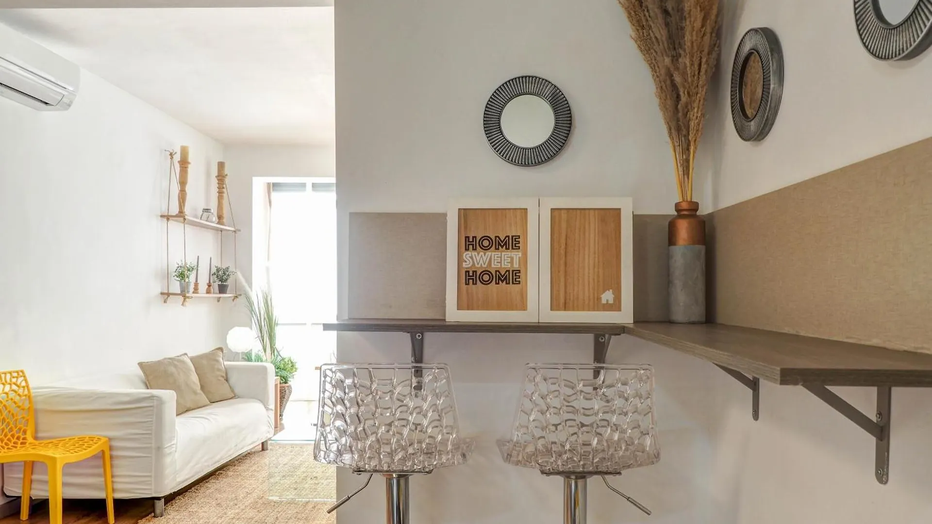 Espalter White By Hello Homes Sitges Spain